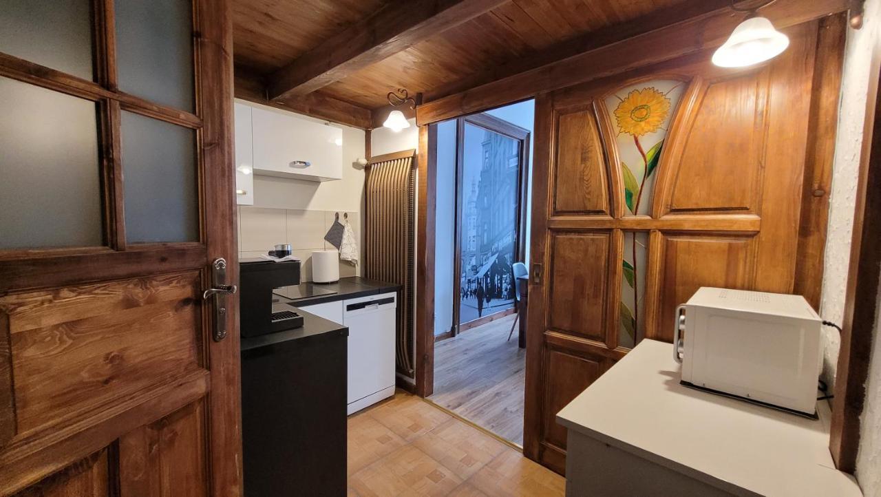 Apartament Old Town Apartment Гливице Екстериор снимка